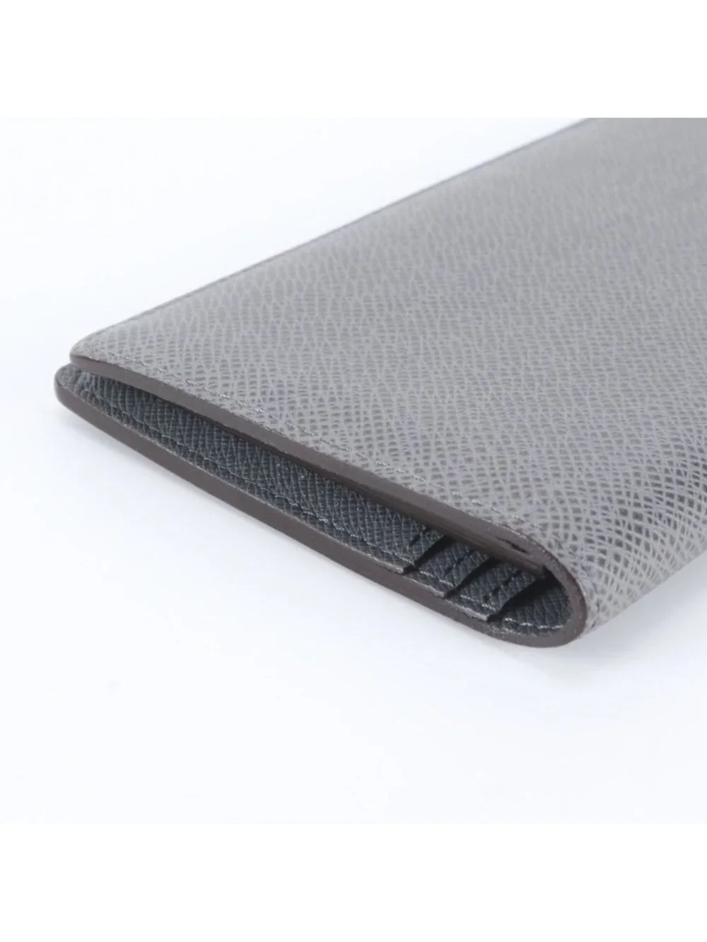 Louis Vuitton Taiga Portefeuille Brazza Glacier Leather Wallet Bifold